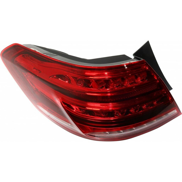 Задний фонарь для Benz W212 2014-2016/LED/европейская версия